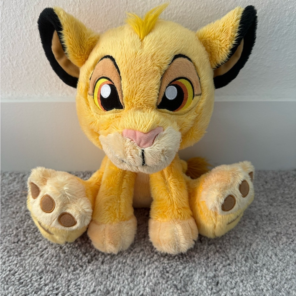 Disney Parks The Lion King
SIMBA Big Feet 10" Plush Toy